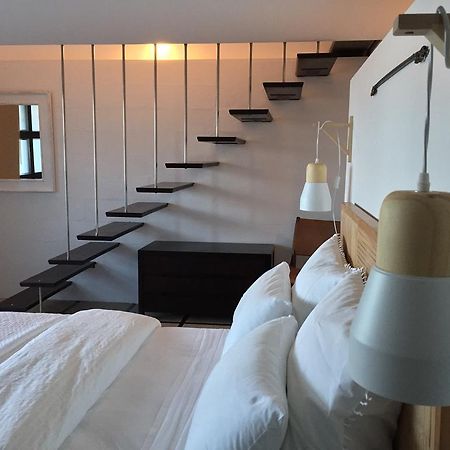 Shorebreak Studio Apartments Sapphire Beach Extérieur photo